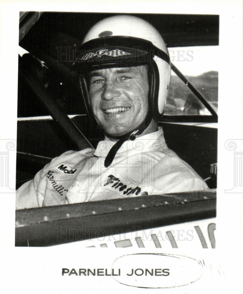 1969 Press Photo Parnelli Jones Racing Driver - Historic Images