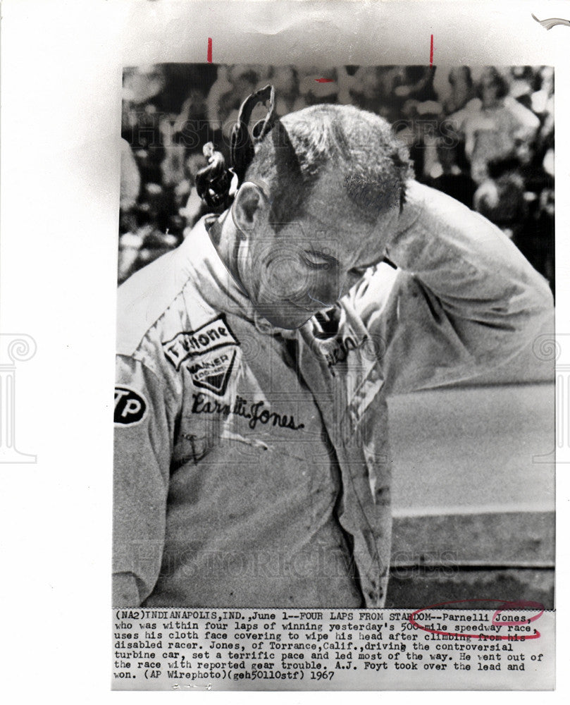 1967 Press Photo Parneli Jones turbine car A.J. Poyt - Historic Images