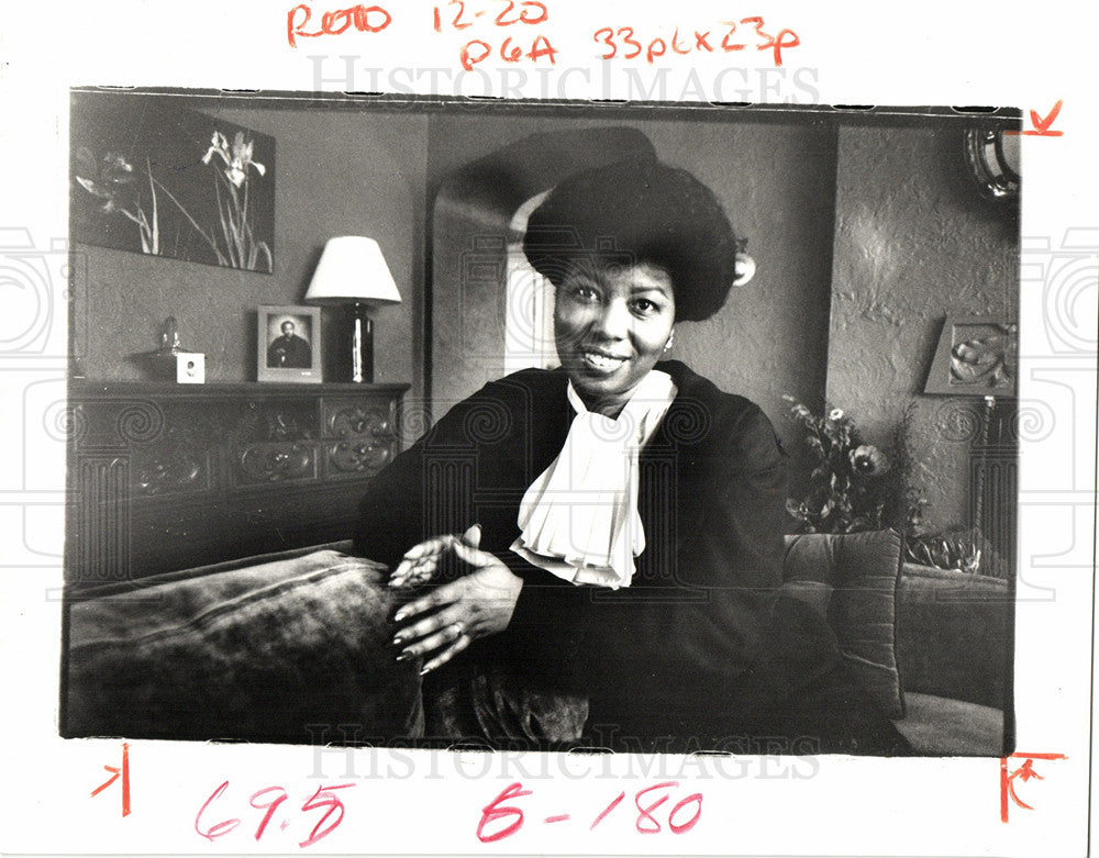 1987 Press Photo Lottie Jones - Historic Images