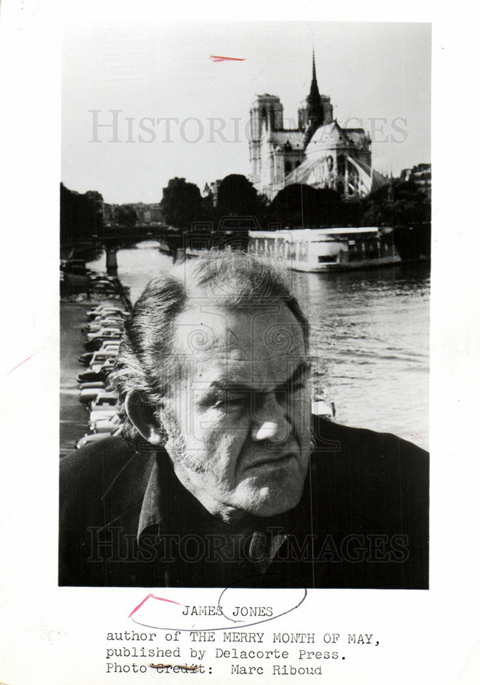 1975 Press Photo James Jones American author - Historic Images