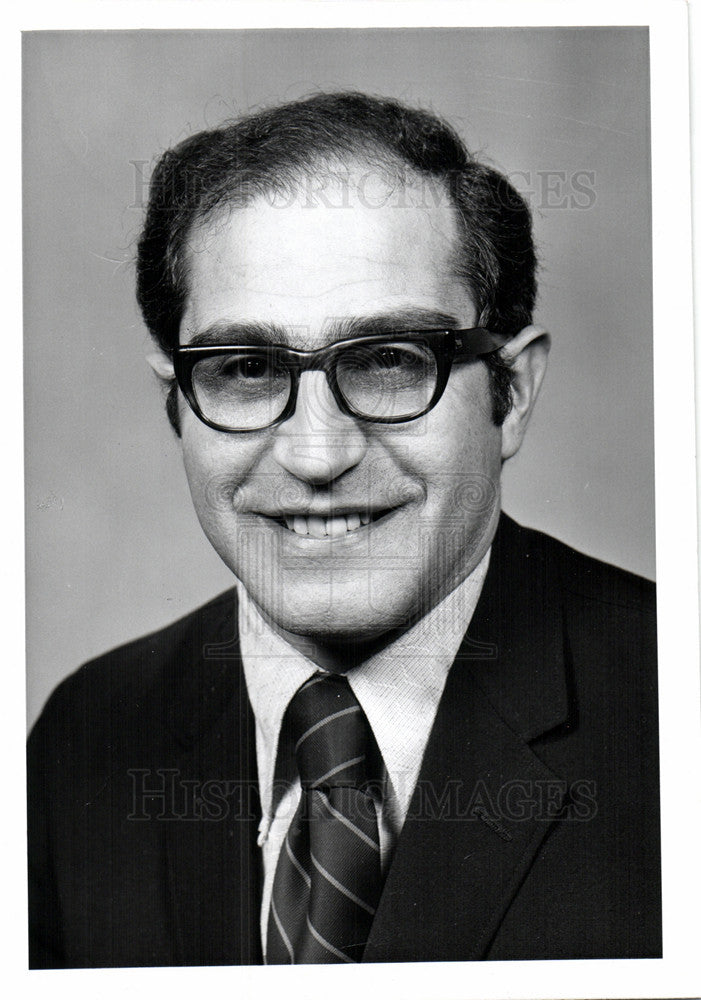 1982 Press Photo Harry Kalajian - Historic Images