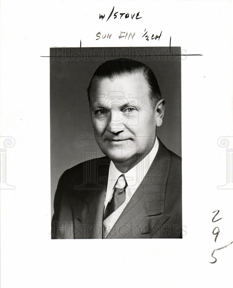 1954 Press Photo Fred A Kaiser President - Historic Images