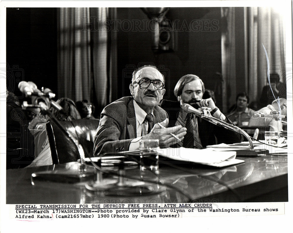 1980 Press Photo Alfred Edward Kahn professor Economy - Historic Images