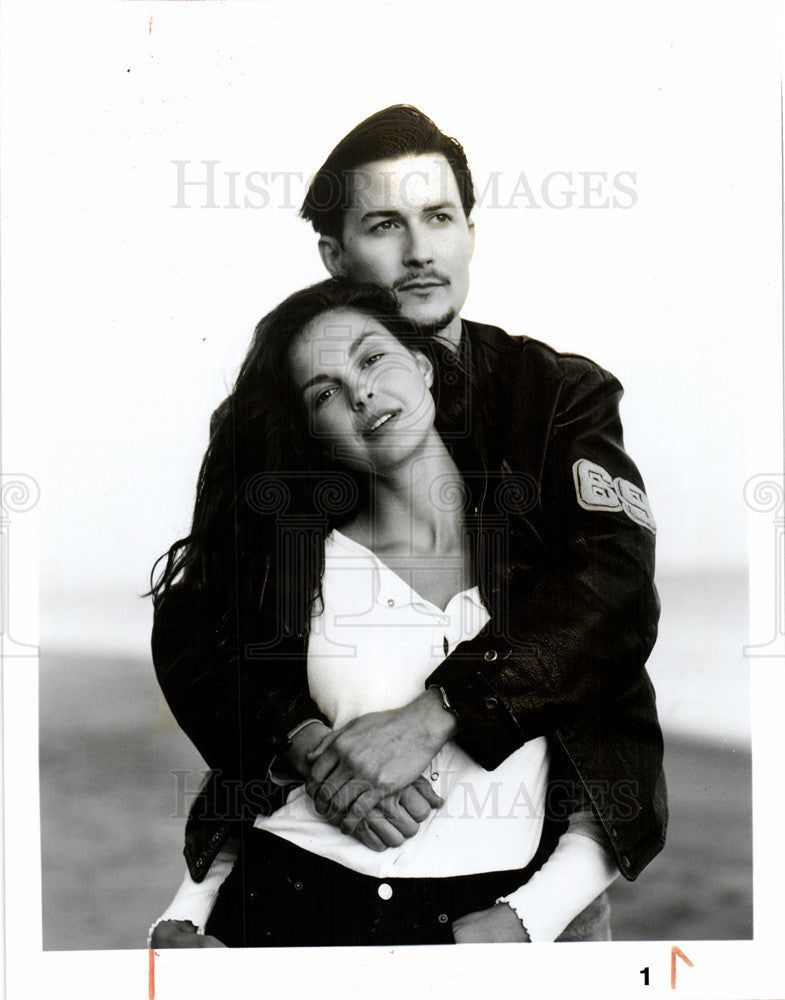 1993 Press Photo Ashley Judd Todd Field Ruby Paradise - Historic Images