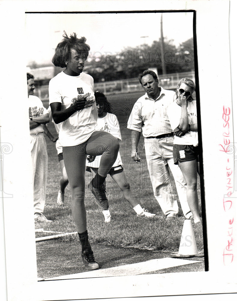 1989 Press Photo Jackie Joyner-Kersee Athlete Long Jump - Historic Images