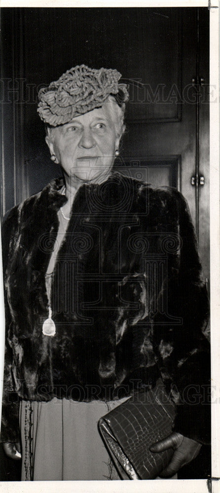 1944 Press Photo Helen Newberry Joy - Historic Images