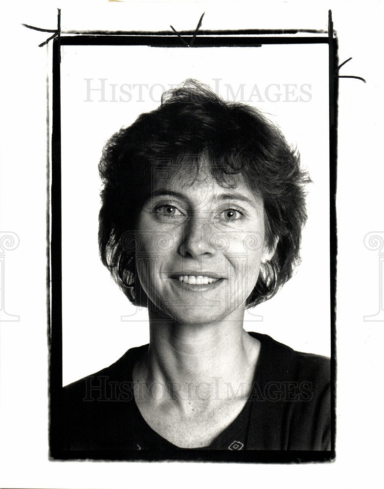 1990 Press Photo Janet Josaitis - Historic Images