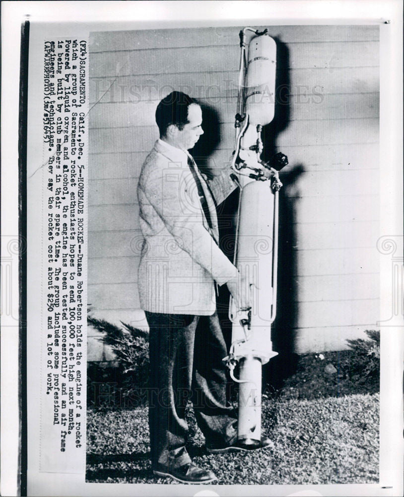 Press Photo Robertson Sacramento rocket - Historic Images