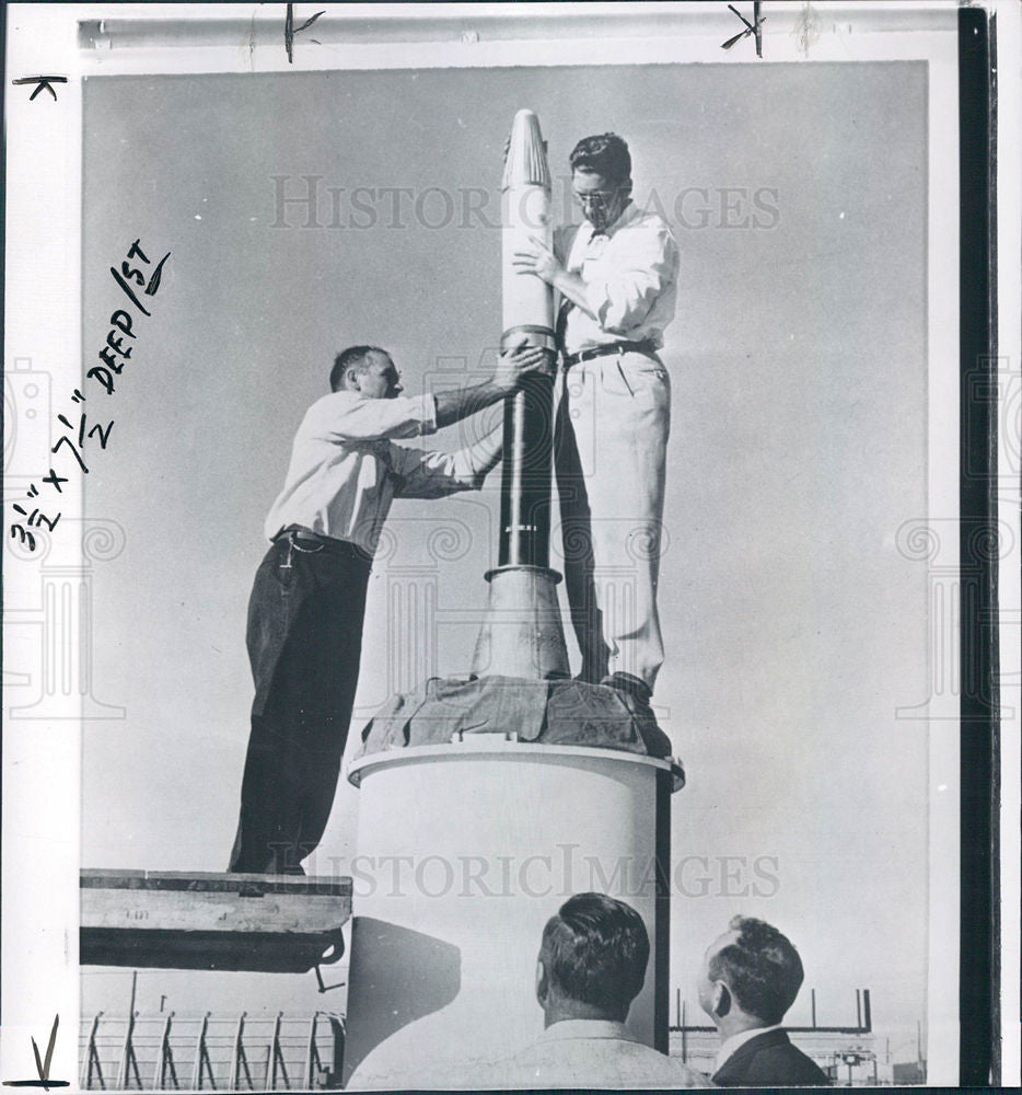 1955 Press Photo Satellite Antenna Communication Rocket - Historic Images