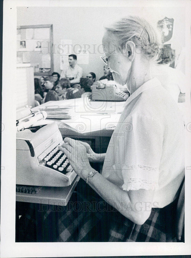 1966 Press Photo Andy Sacks - Historic Images