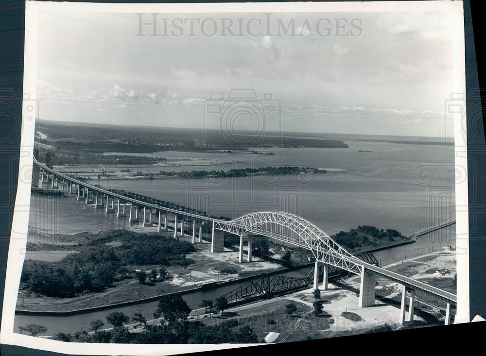 Press Photo Sault Ste. Marie Bridge St.Marys river - Historic Images