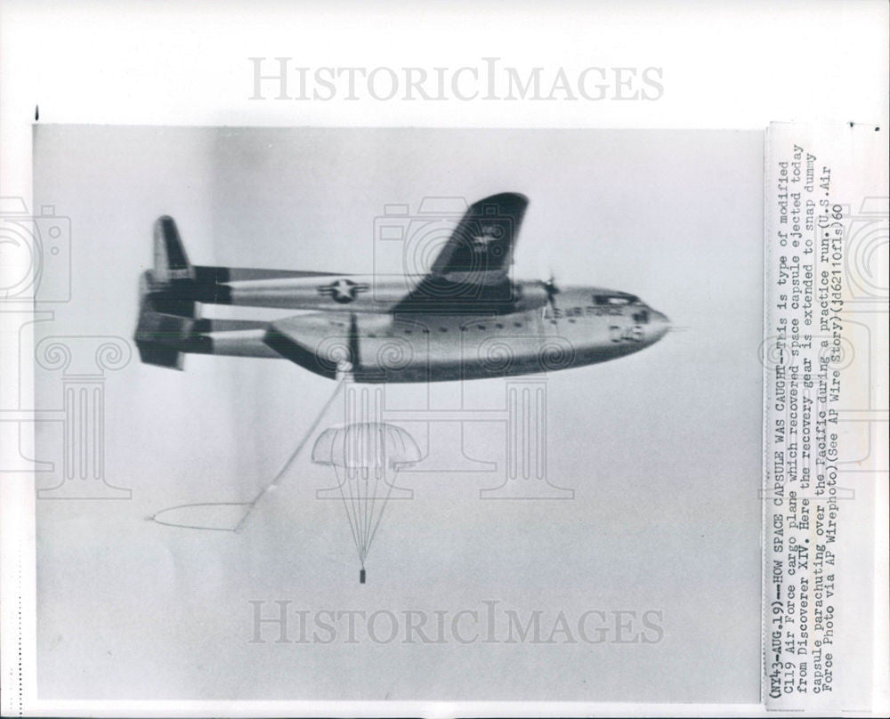 1960 Press Photo C119 cargo plane practice run capsule - Historic Images