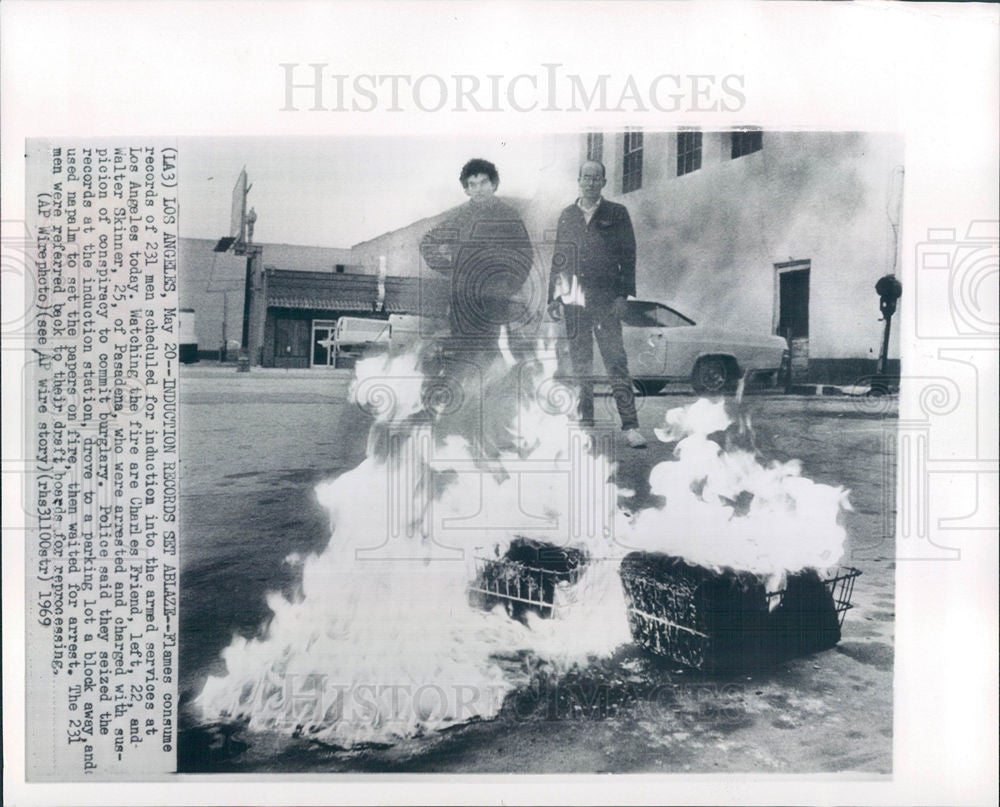 1969 Press Photo Induction Records 231 Set Ablaze - Historic Images