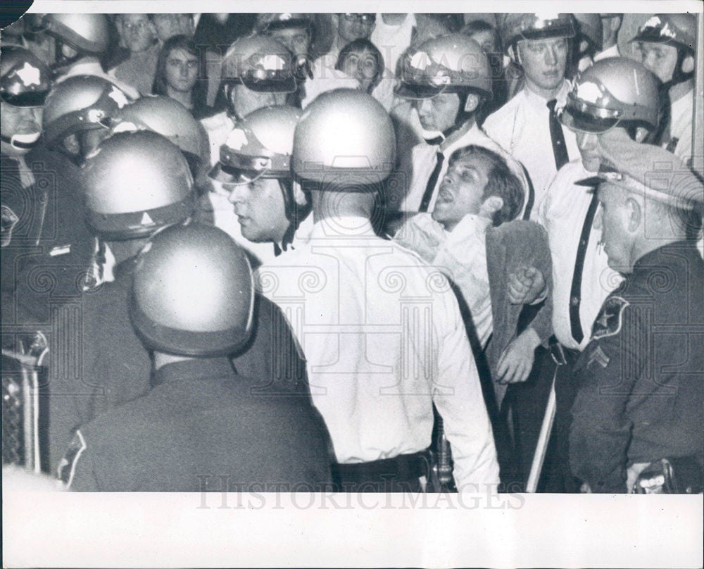 1966 Press Photo police riot gear crowd - Historic Images