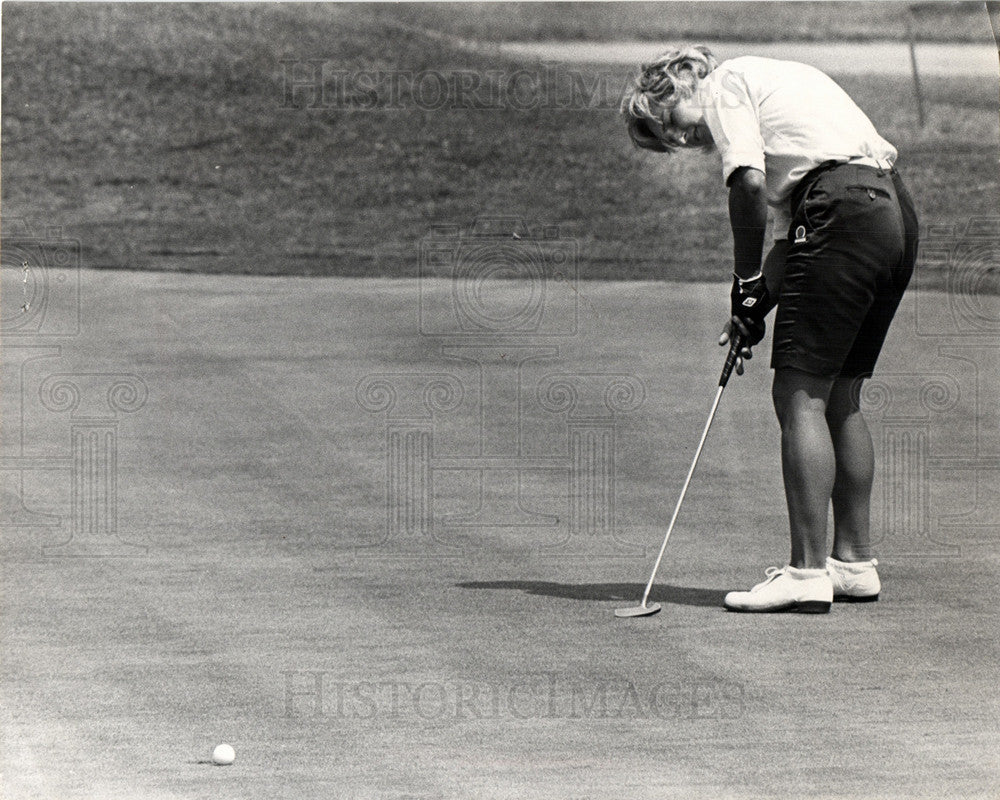 1968 Press Photo joyce Kazmierski golf - Historic Images