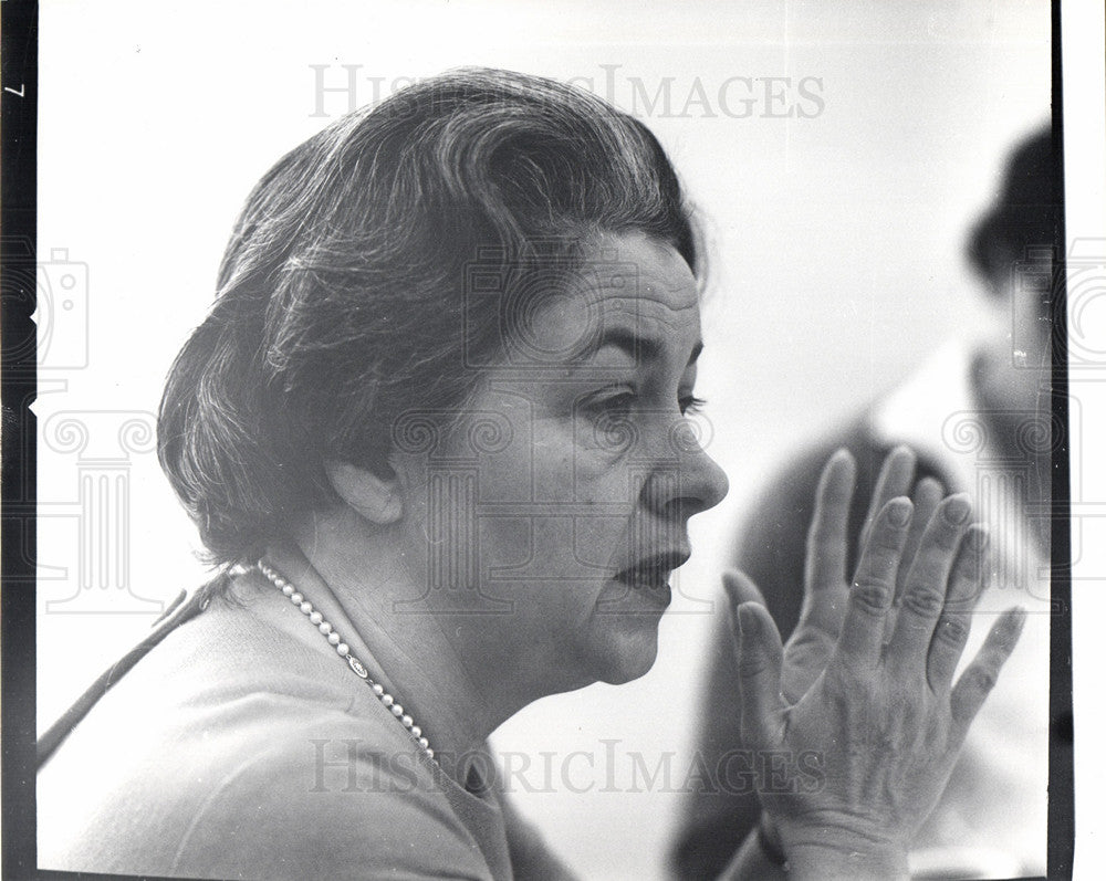 1965 Press Photo Mrs William Keast, politician - Historic Images