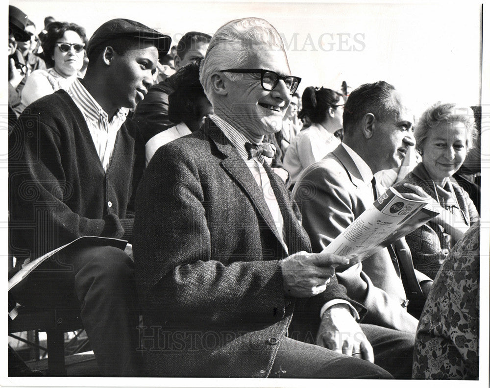 1965 Press Photo Dr. keast - Historic Images