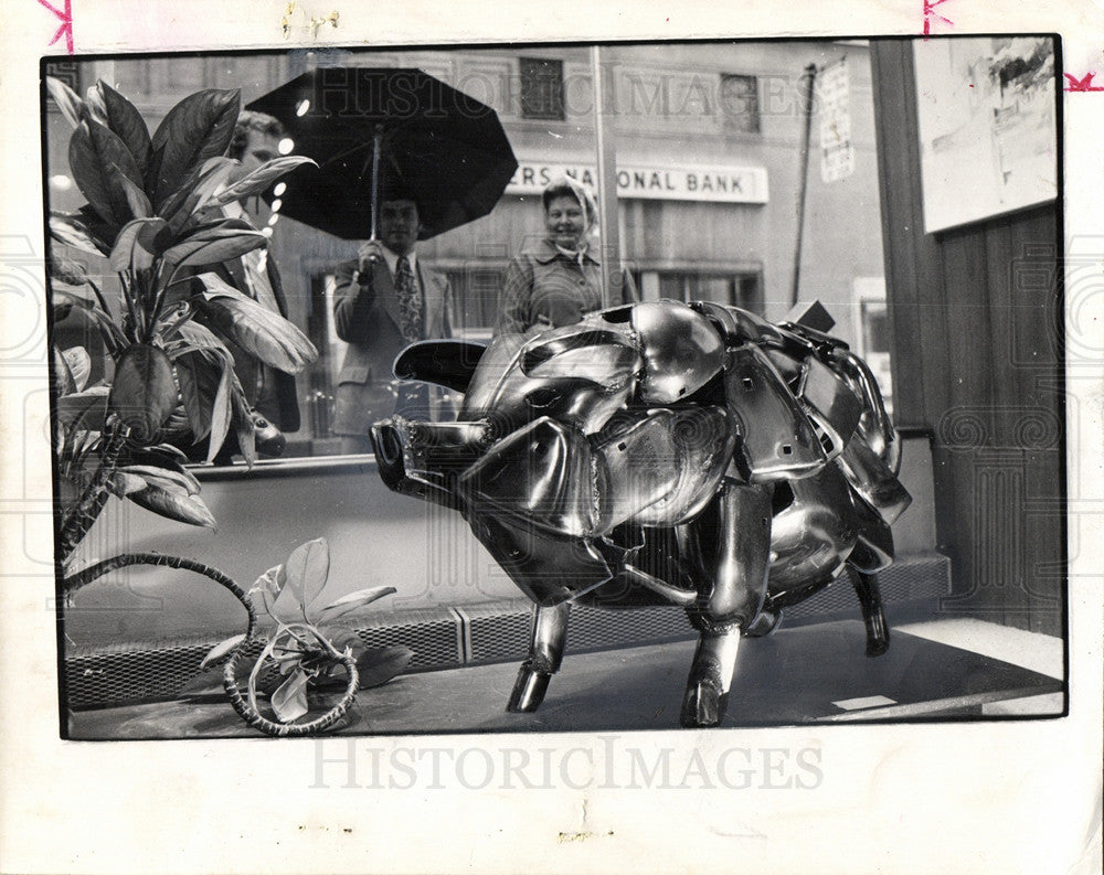 1973 Press Photo John Kearney artist american scupture - Historic Images