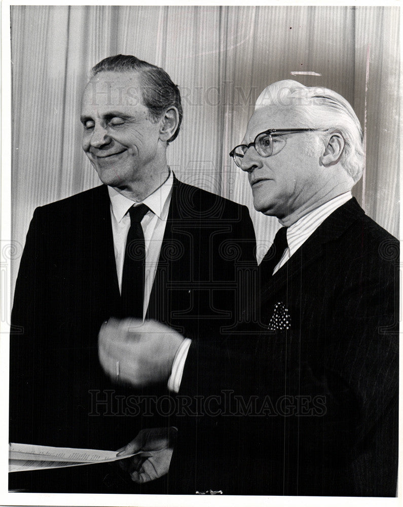 1969 Press Photo Dr. William R Keast wayne - Historic Images