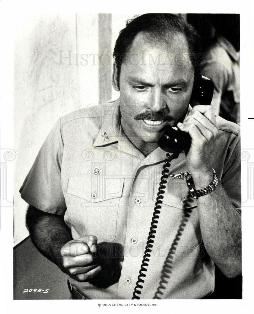 1983 Press Photo Stacy Keach gray lady down movie - Historic Images