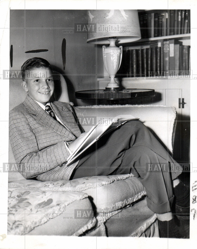 1951 Press Photo Son of WW2 Hero at Home - Historic Images