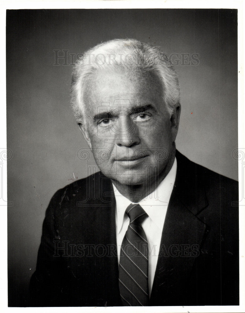 1986 Press Photo Attorney General Frank Kelly Bronson - Historic Images