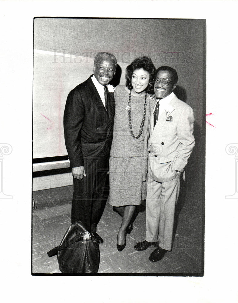 1985 Press Photo Charlene Mitchell Sammy Davis Damon - Historic Images