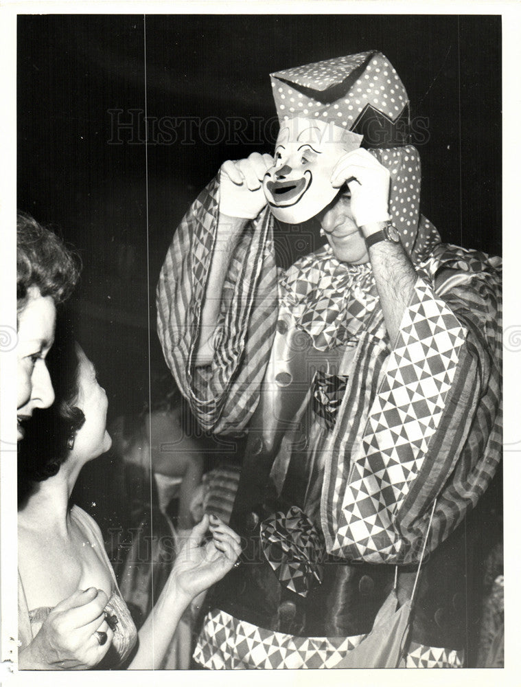 1960 Press Photo Estes Kefauver Wife Tennessee Costume - Historic Images