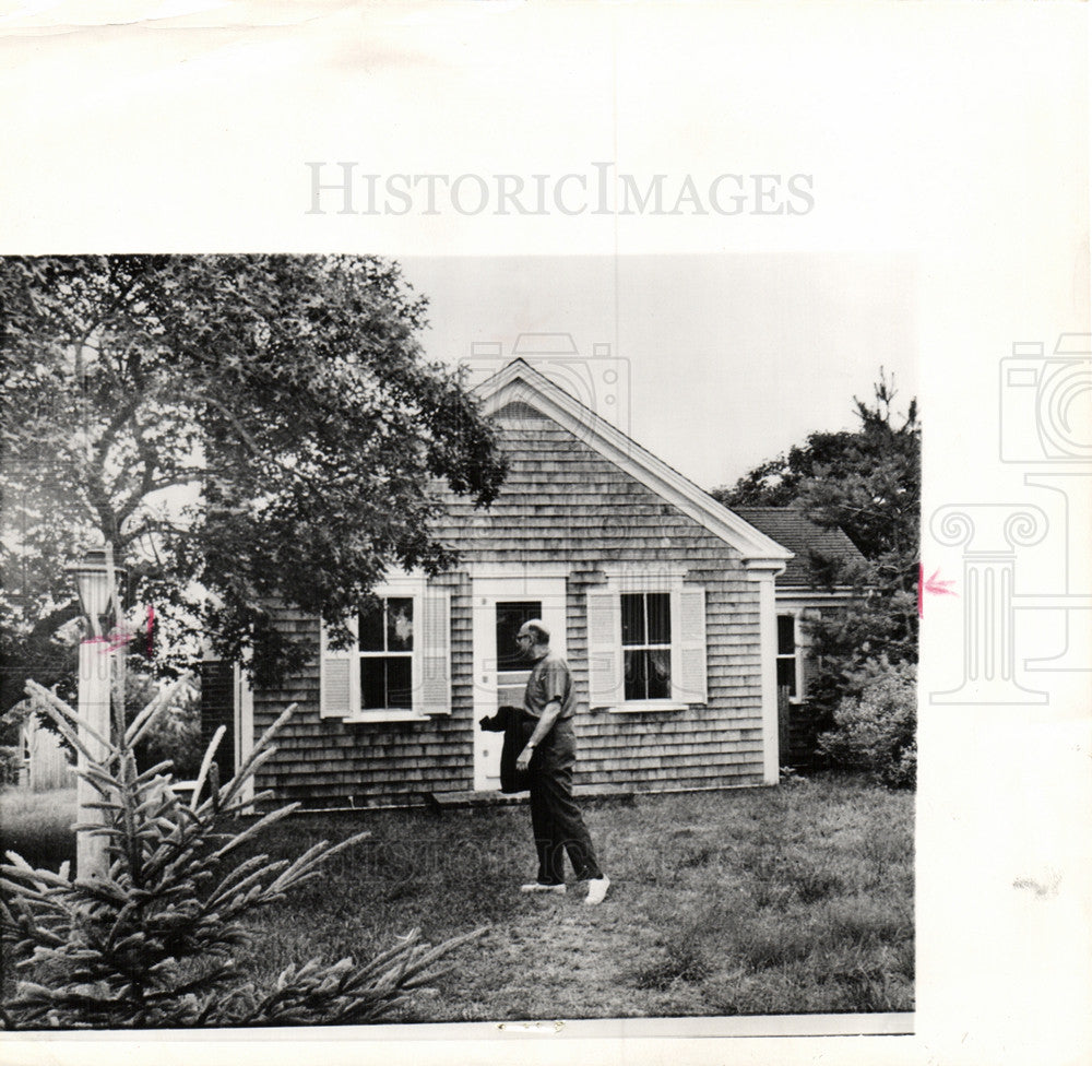 1969 Press Photo Senator Edward Kennedy House - Historic Images