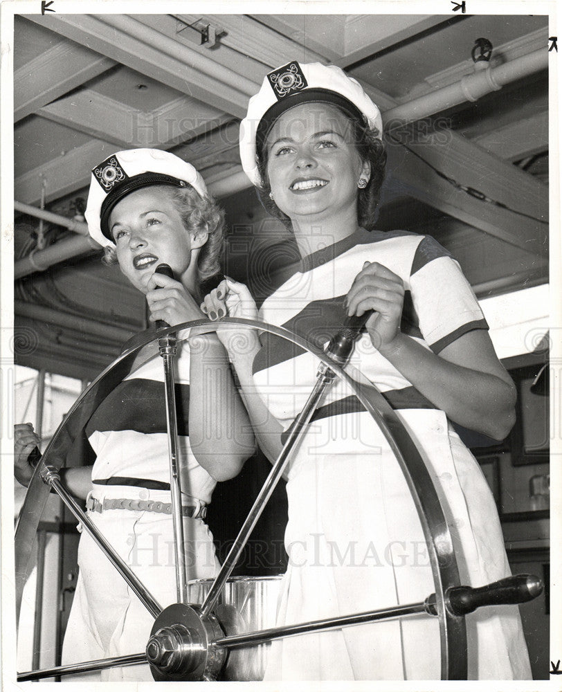 1950 Press Photo Sun Travel Bette Adams - Historic Images