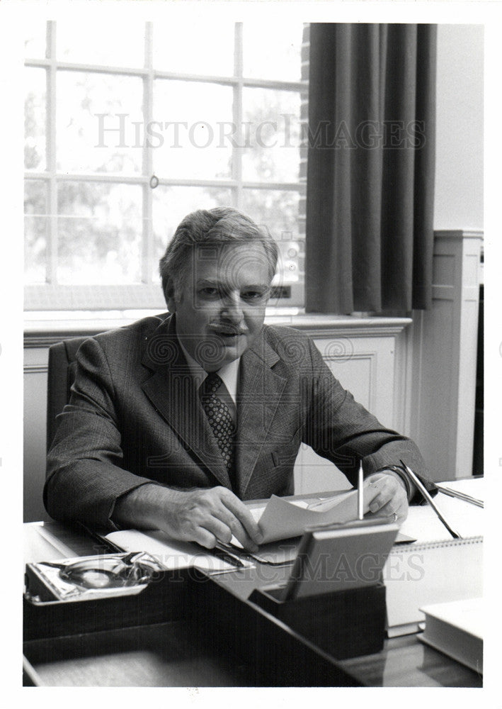 1983 Press Photo John Kemeny Dartmouth president - Historic Images