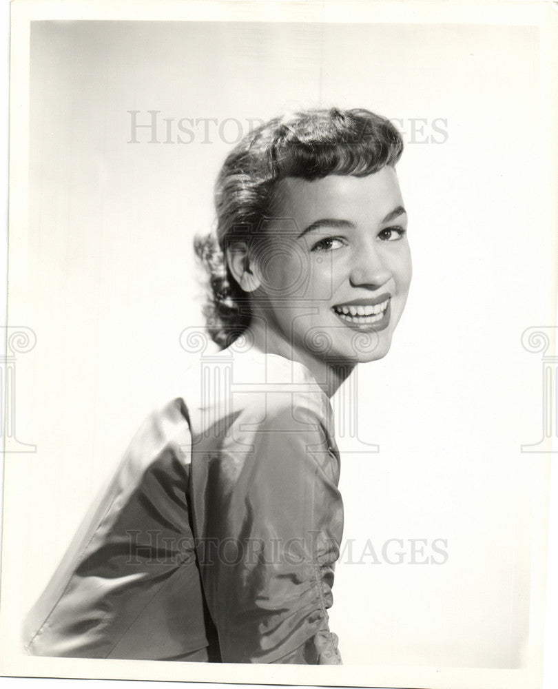 1954 Press Photo Carol Kelsey Soprano Fred Varinc - Historic Images