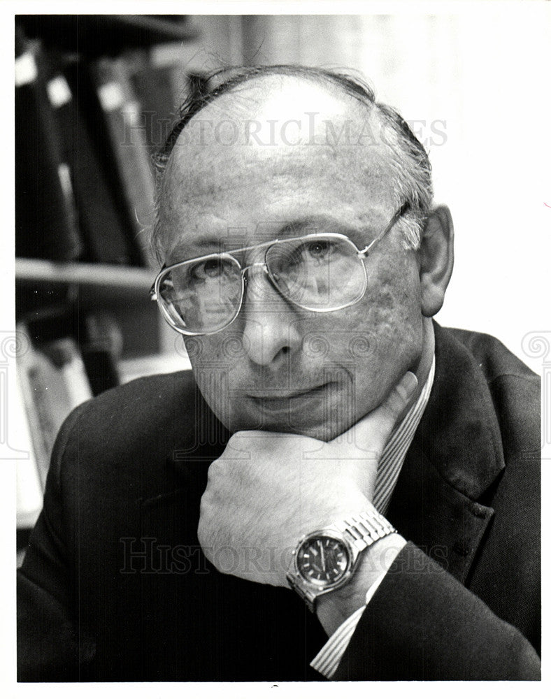 Press Photo Maurice Kelman WSU - Historic Images
