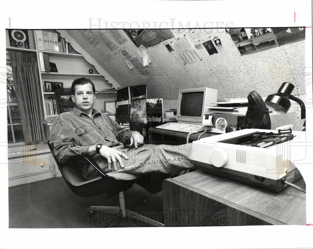 1993 Press Photo eric kinkopf writer novel shooter - Historic Images