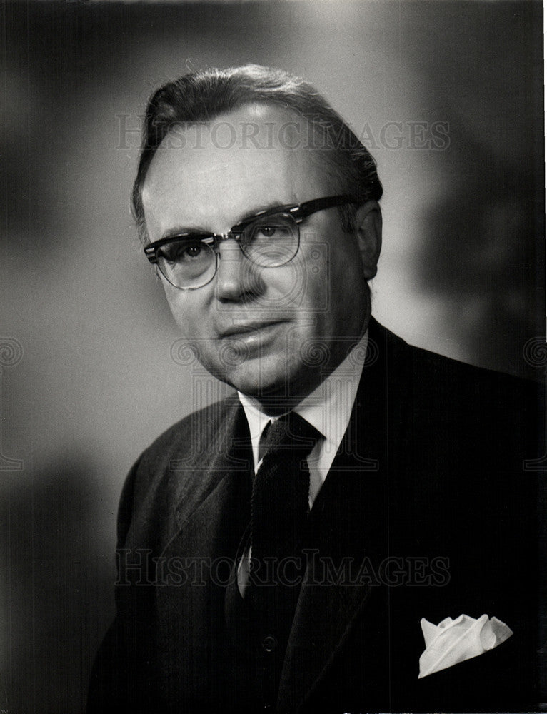 1956 Press Photo Russell Kirk moralist historian - Historic Images