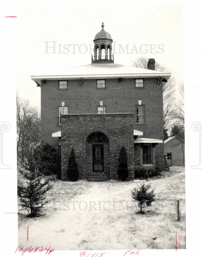 1987 Press Photo Dr. Russell Kirk House 1975 Ghost - Historic Images