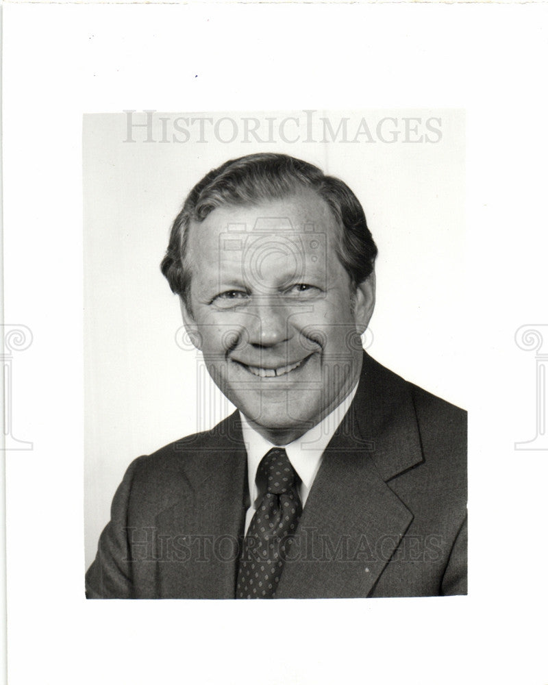 1981 Press Photo Robert Kirkby Detroit Edison Director - Historic Images