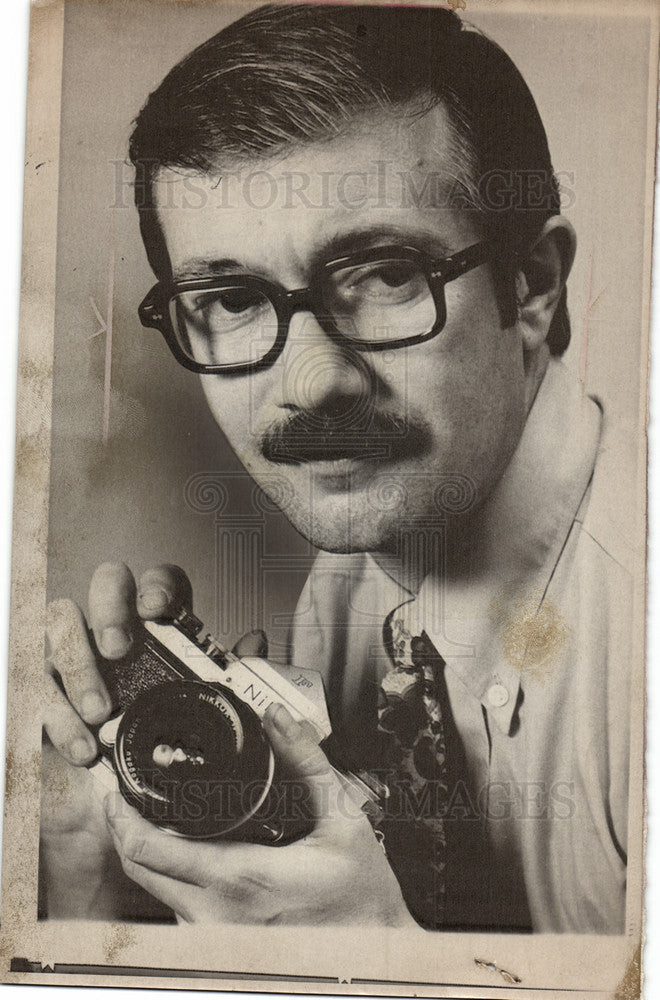 1970 Press Photo Dallas Kinney photo journalist Buckeye - Historic Images