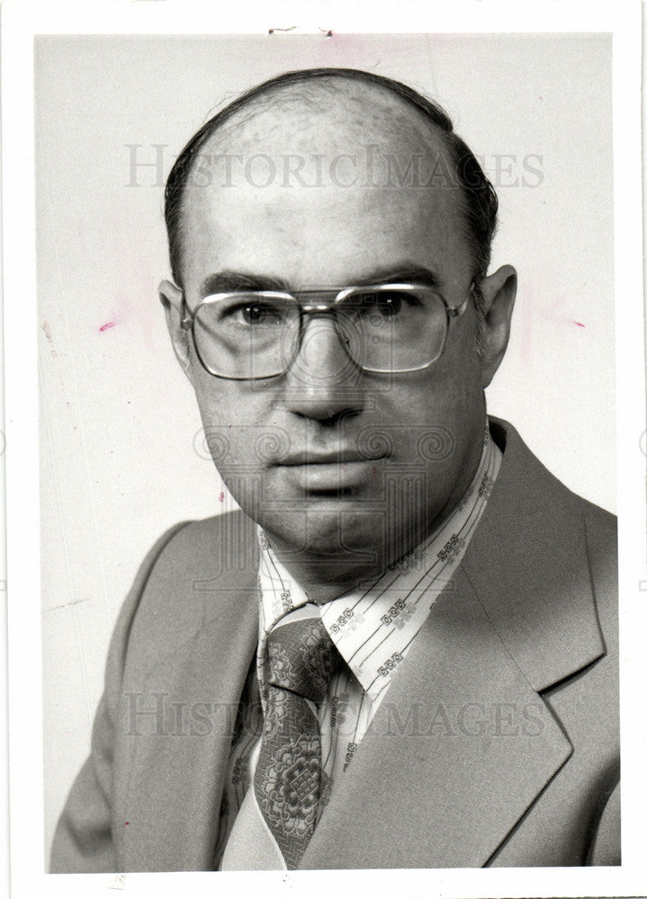 1983 Press Photo John King Ford Manager - Historic Images