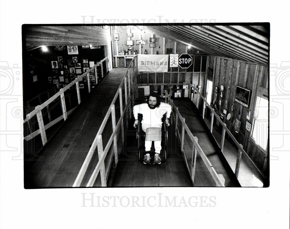 1990 Press Photo Jim Keskeny Mischigan Dearborn - Historic Images