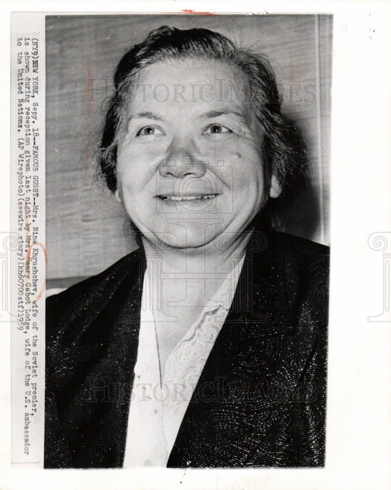 1960 Press Photo Mrs Nina Khrushcheva wife Nikita - Historic Images