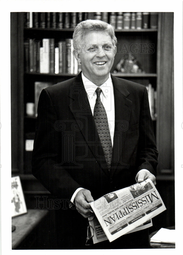 1997 Press Photo Dr. Robert C. Khayat University of MS - Historic Images