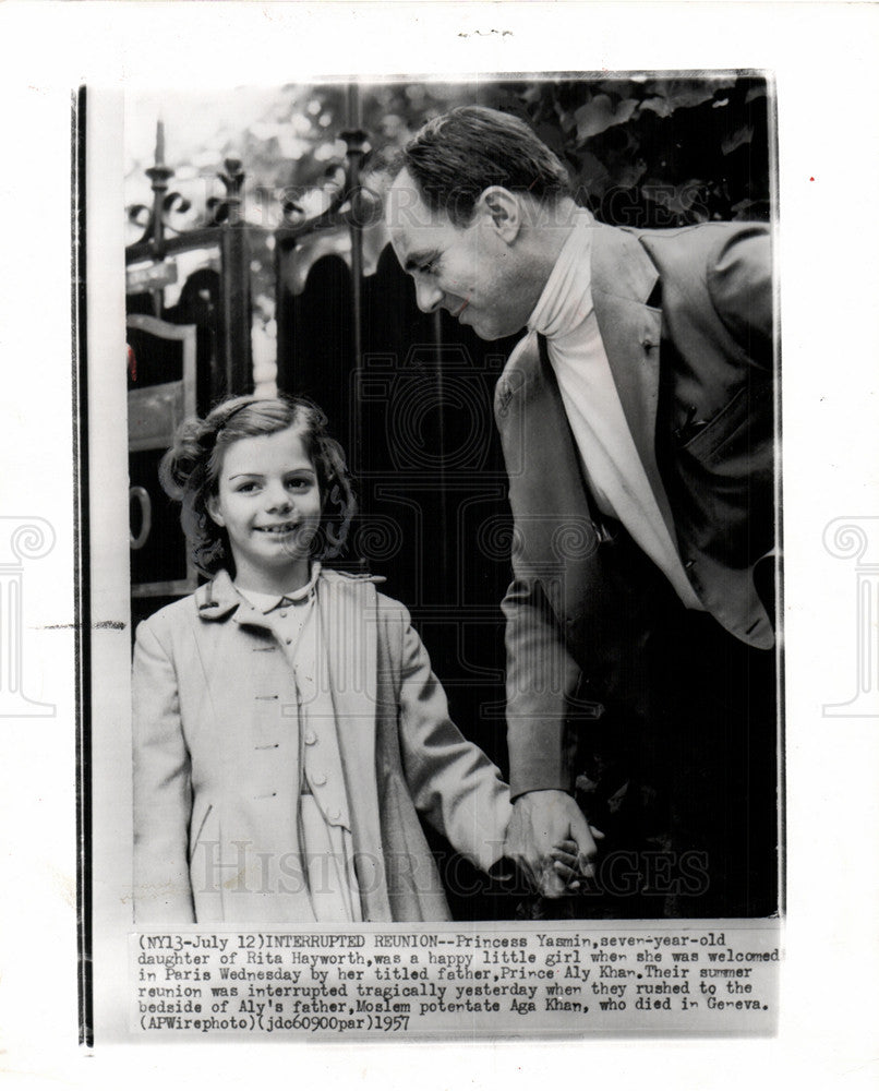 1966 Press Photo Red Buttons baby Amy Alicia - Historic Images