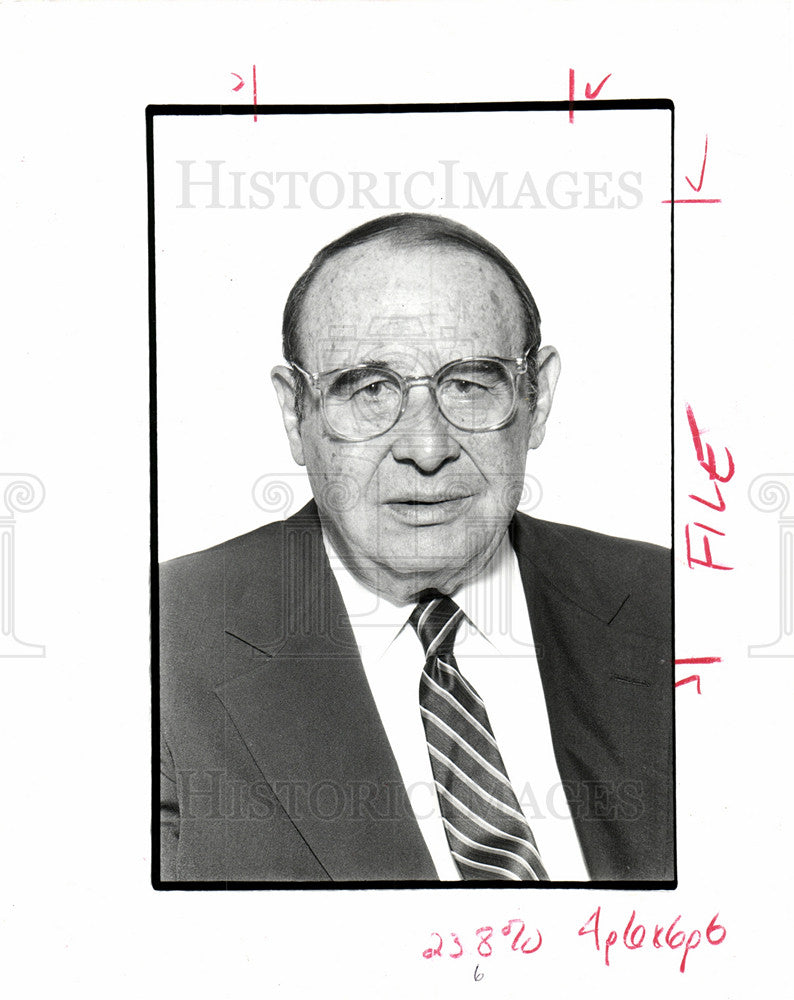 1985 Press Photo Dr. Charles Kesseler Chairman of PoP - Historic Images