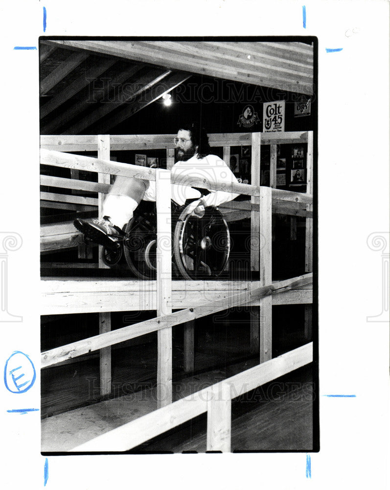 1990 Press Photo Jim Keskeny disabled Paris Marathon - Historic Images