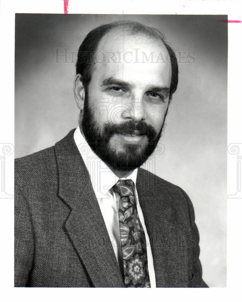 1992 Press Photo MARC KESHISHIAN vice president - Historic Images