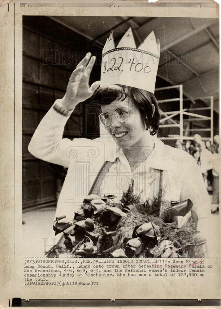 1971 Press Photo Billie Jean King Beach san francisco - Historic Images