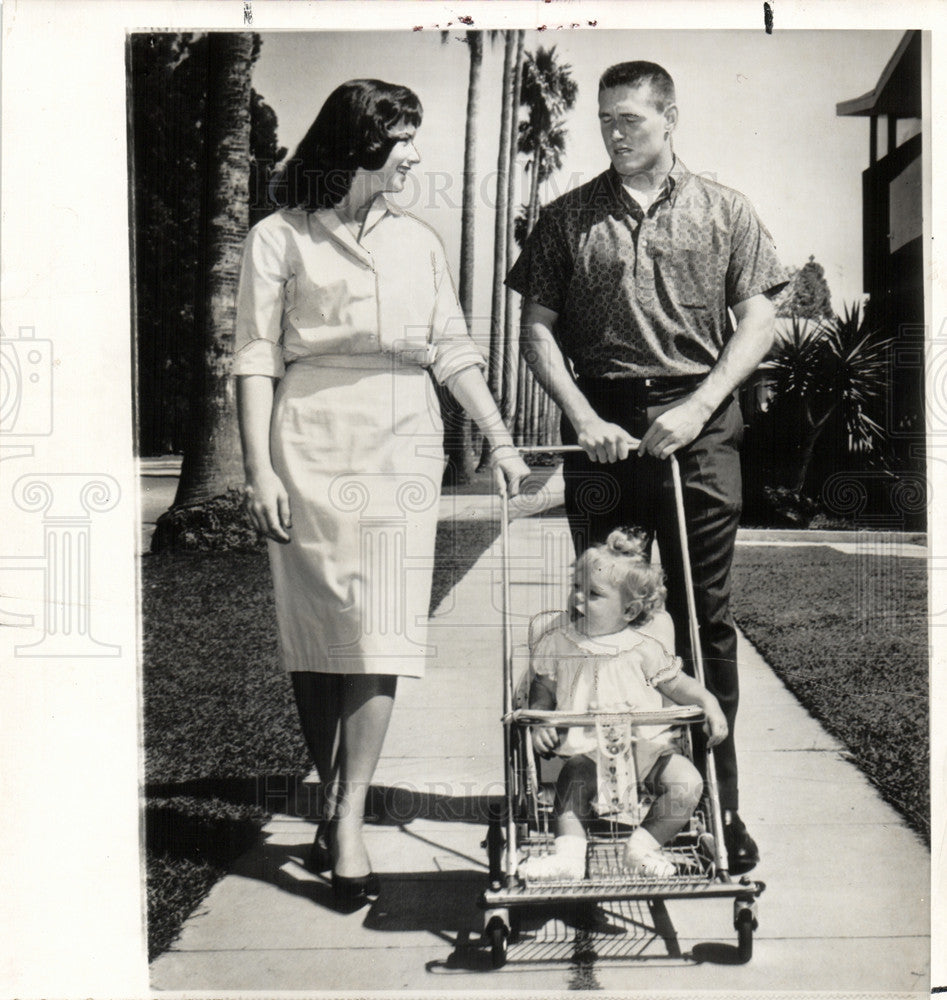 1960 Press Photo UCLA Star Bill Kilmer - Historic Images