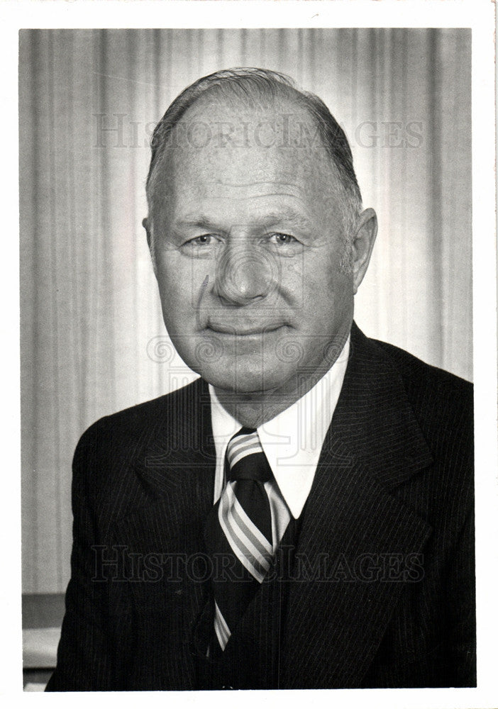 1980 Press Photo Herbert Kietzer vice president - Historic Images