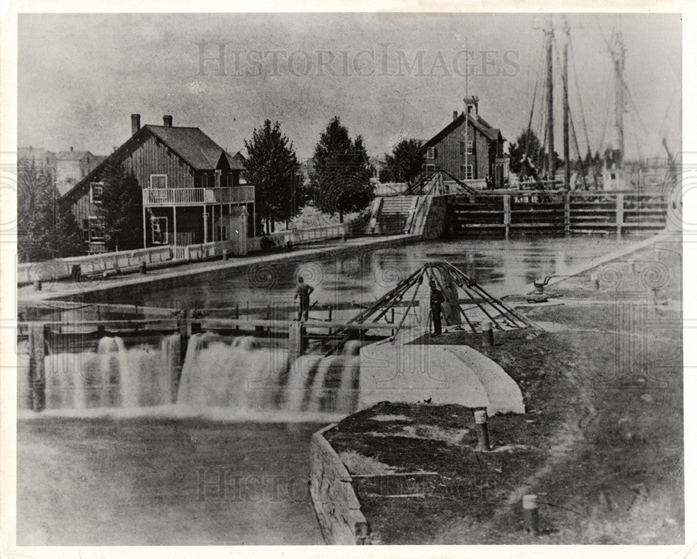 Press Photo State Locks tandem locks lookout tower - Historic Images